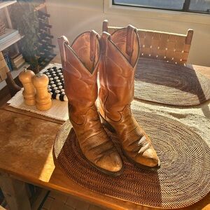 Vintage Tony Lama cowboy boots